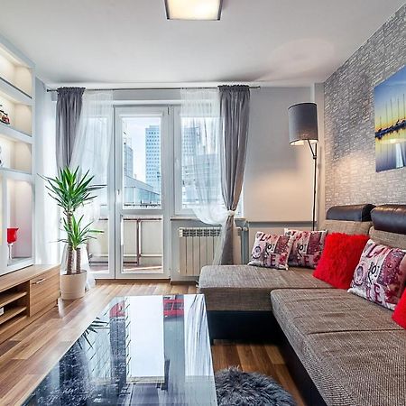 Panska 3 - Apartment With Balcony By Noclegi Renters Warschau Buitenkant foto