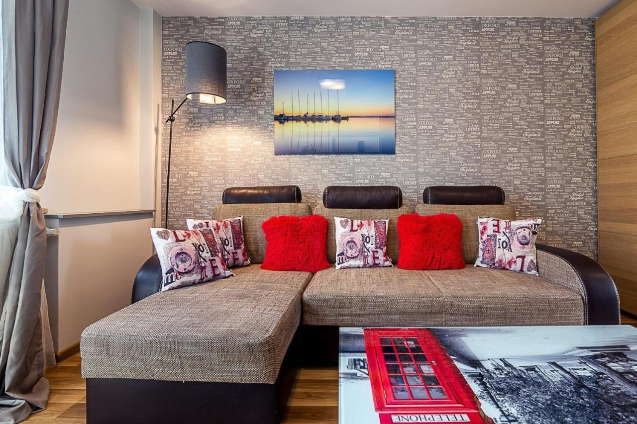 Panska 3 - Apartment With Balcony By Noclegi Renters Warschau Buitenkant foto