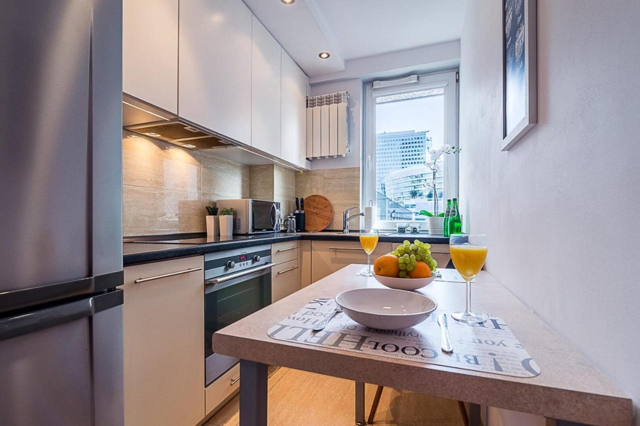 Panska 3 - Apartment With Balcony By Noclegi Renters Warschau Buitenkant foto